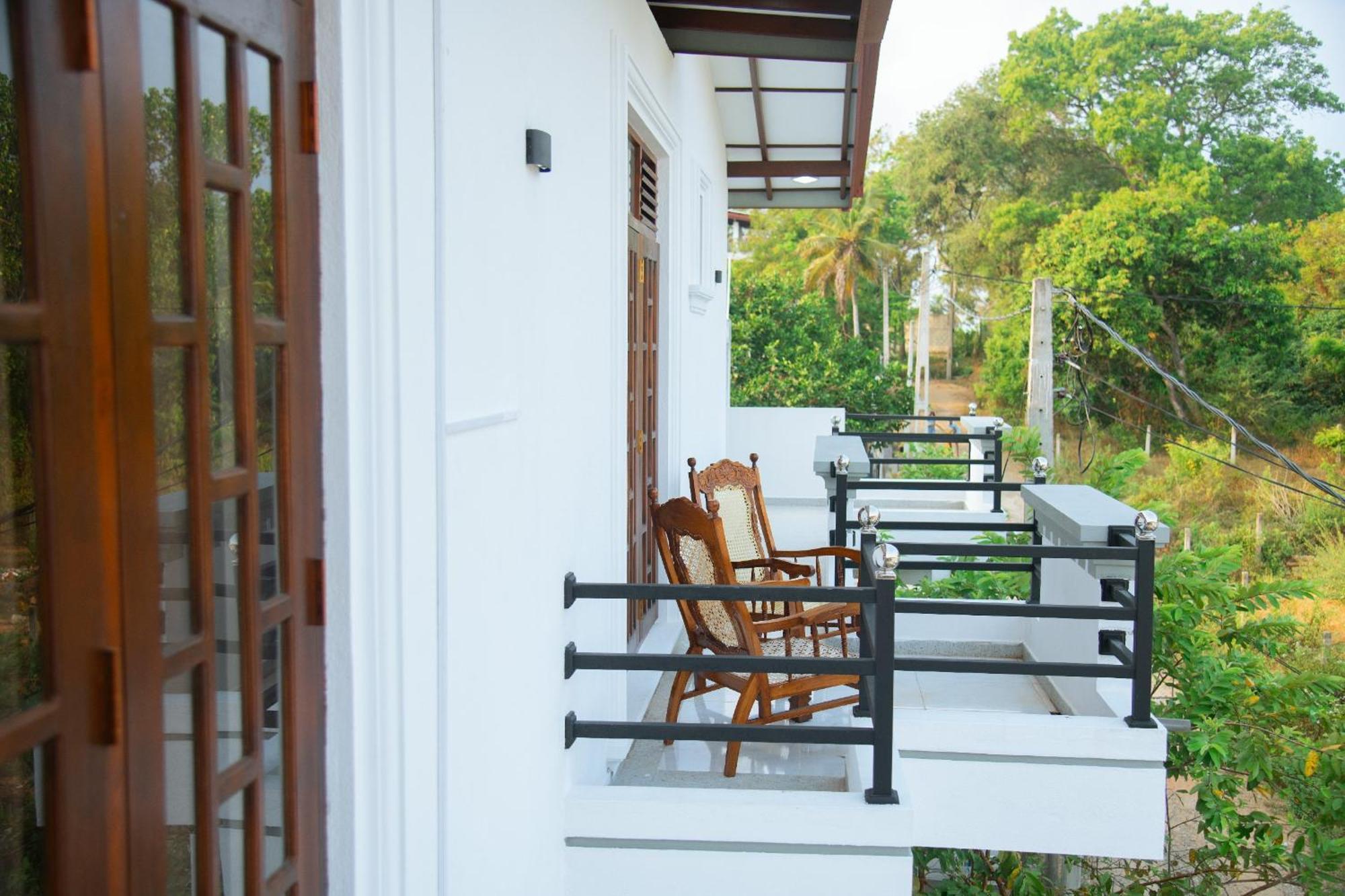 Tango Sunrise Villa Tangalle Buitenkant foto