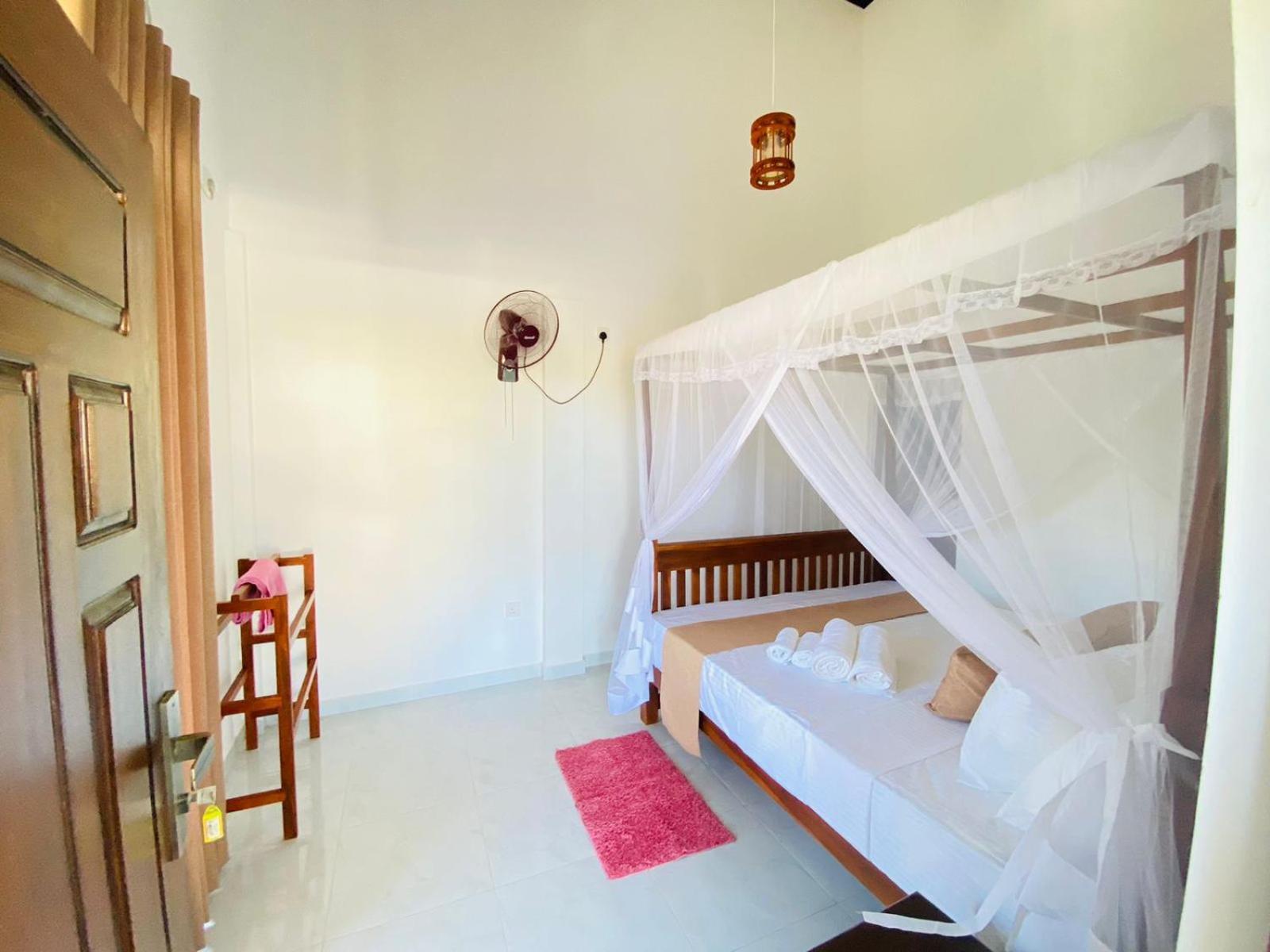 Tango Sunrise Villa Tangalle Buitenkant foto