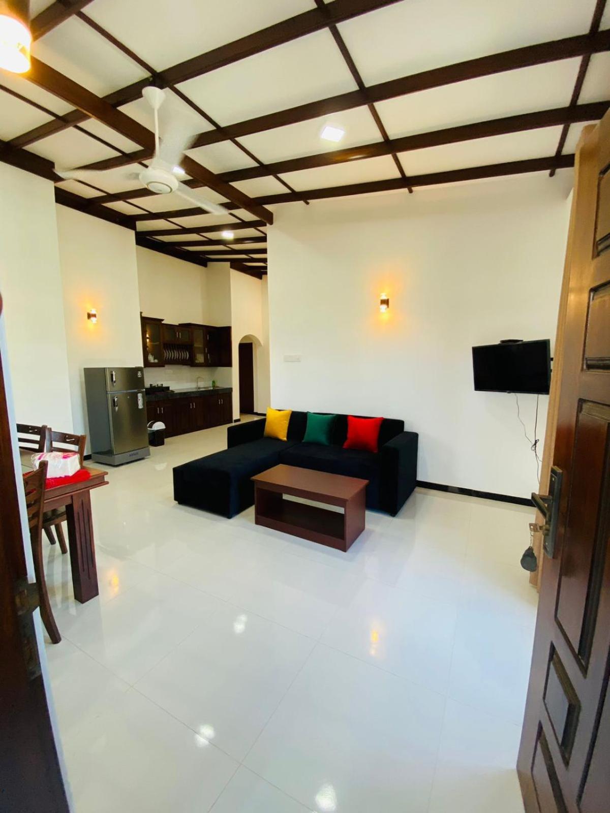 Tango Sunrise Villa Tangalle Buitenkant foto